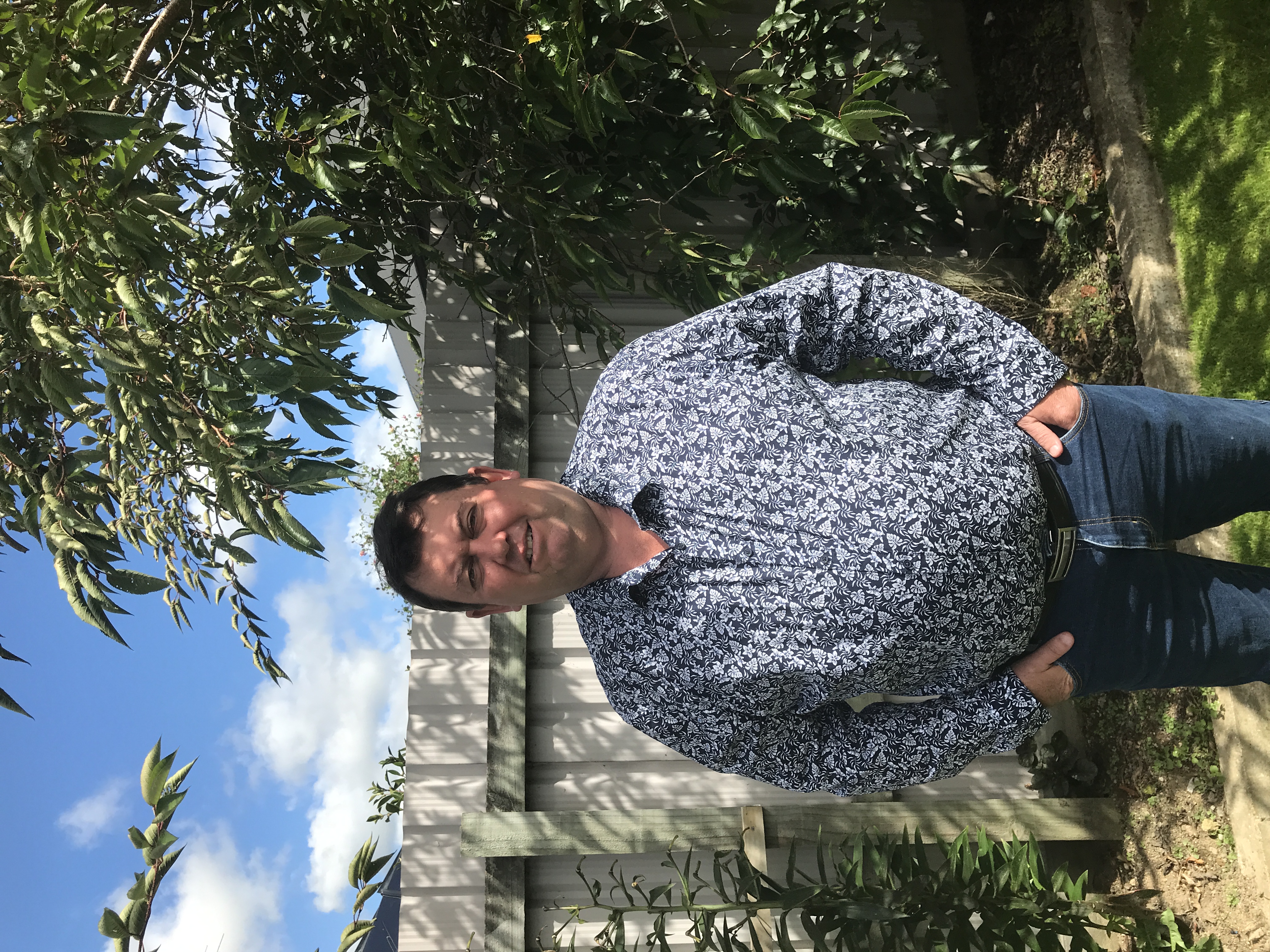 Picture of Des White